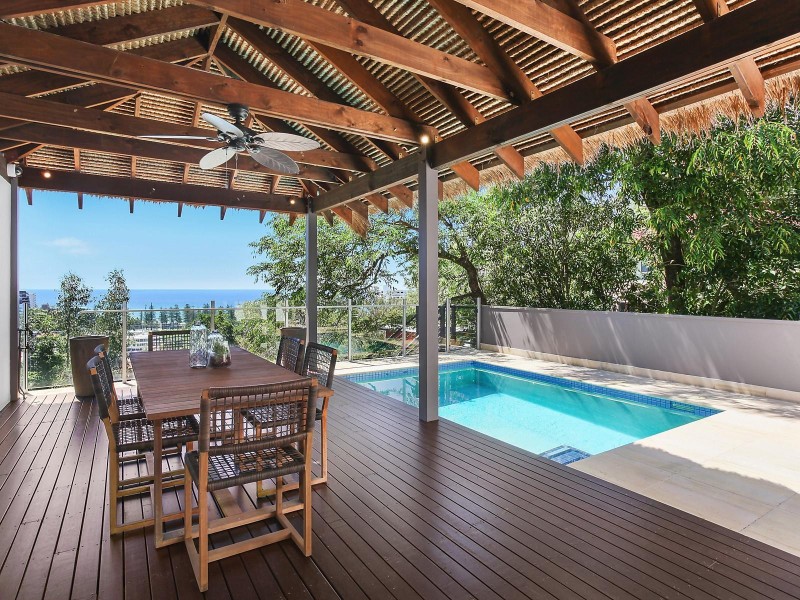 61 George Street, Burleigh Heads QLD 4220