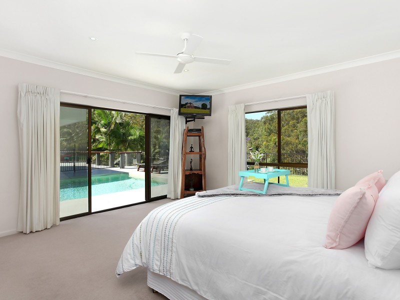 8 Kimmuli Drive, Elanora QLD 4221