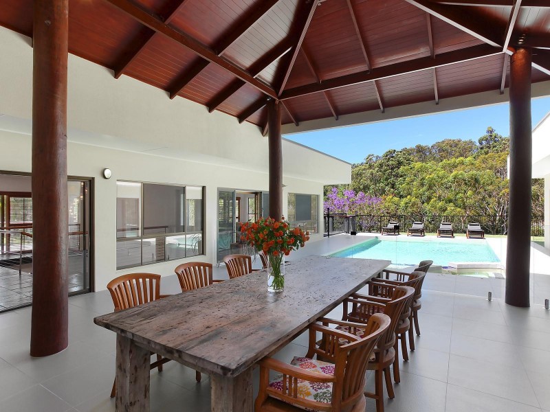 8 Kimmuli Drive, Elanora QLD 4221