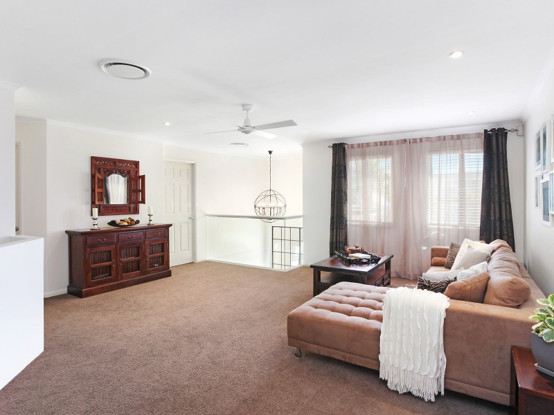 58 Sir Bruce Small Boulevard, Benowa Waters QLD 4217