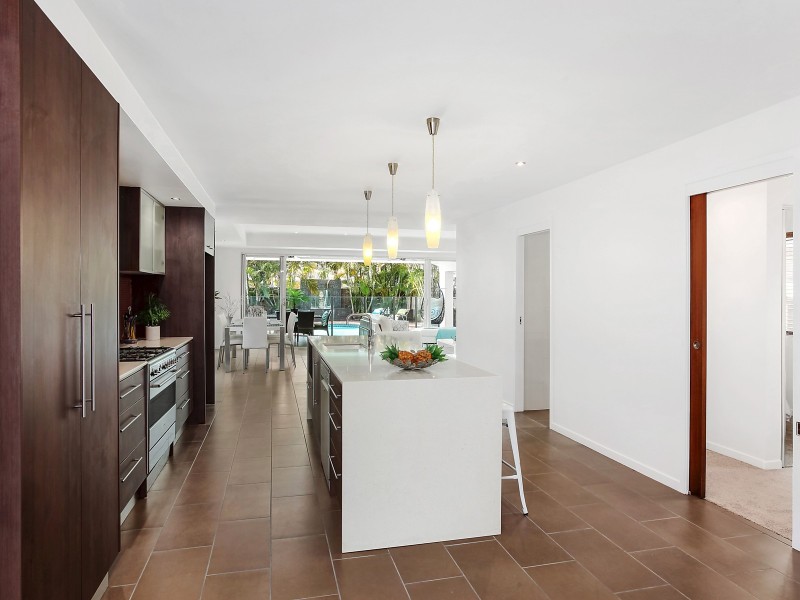 9 Bardon Avenue, Miami QLD 4220