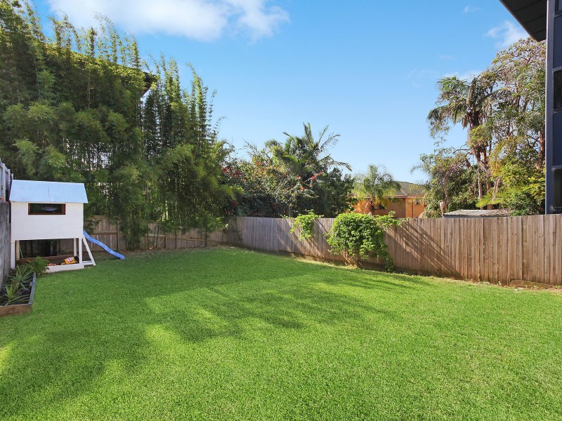 25 West Street, Burleigh Heads QLD 4220