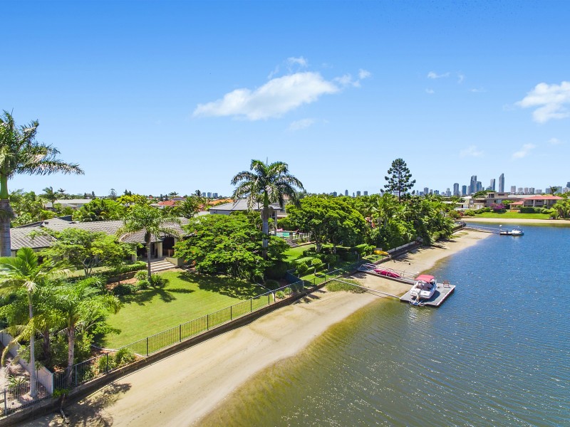 25 Kincardine Drive, Benowa Waters QLD 4217