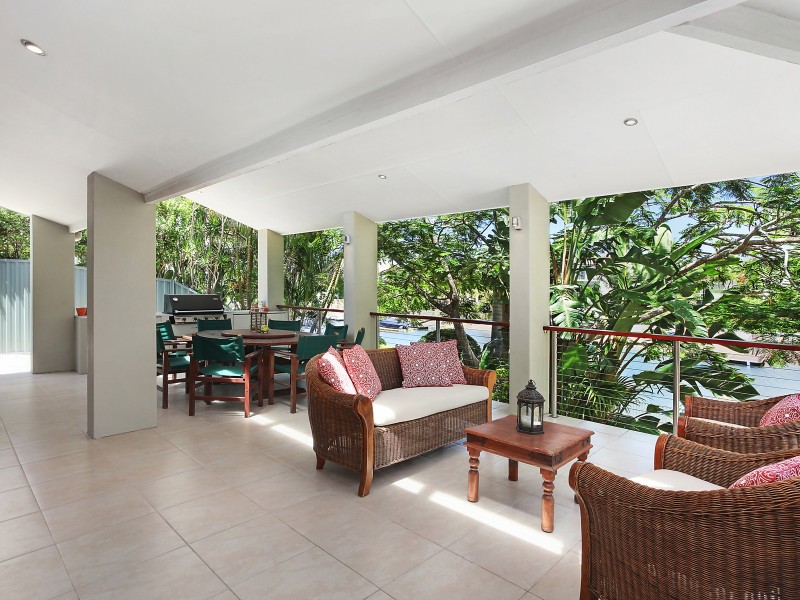 25 Kincardine Drive, Benowa Waters QLD 4217