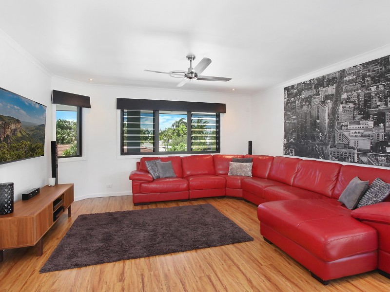 7 Firestone Court, Robina QLD 4226