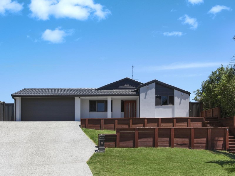 7 Firestone Court, Robina QLD 4226