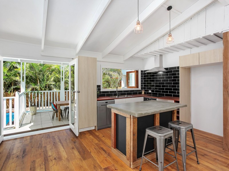 3 Tongarra Street, Southport QLD 4215