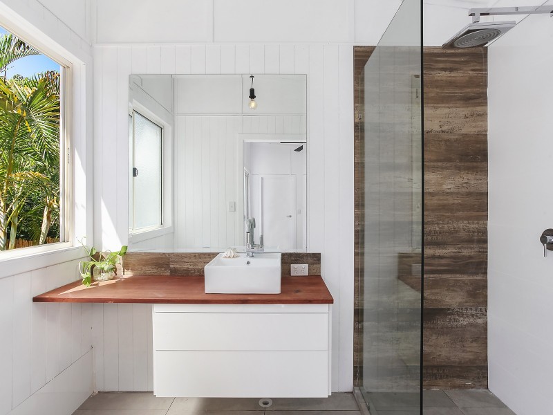 3 Tongarra Street, Southport QLD 4215