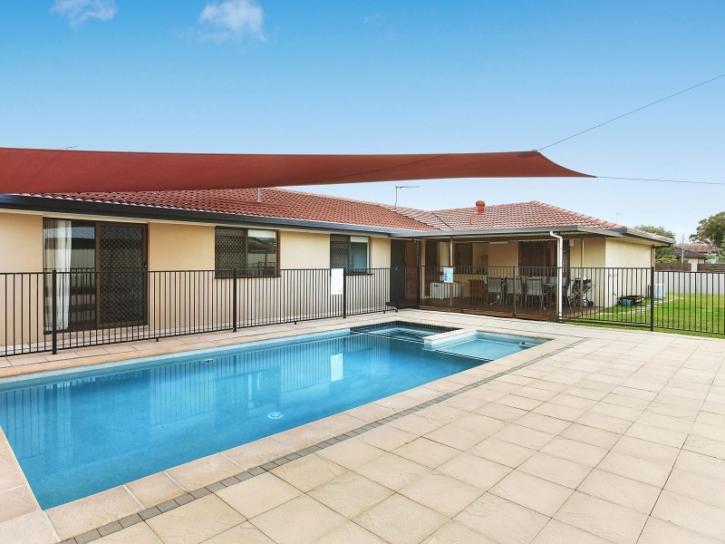 13 Mingaletta Drive, Ashmore QLD 4214