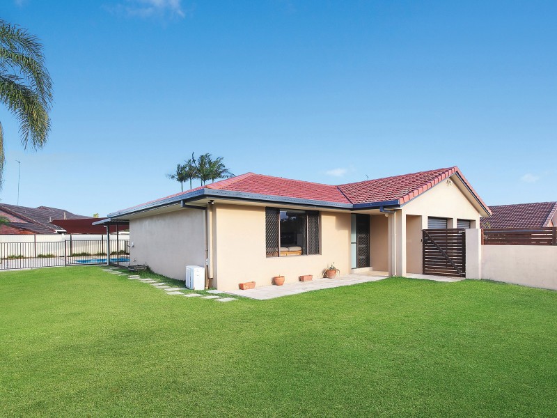 13 Mingaletta Drive, Ashmore QLD 4214