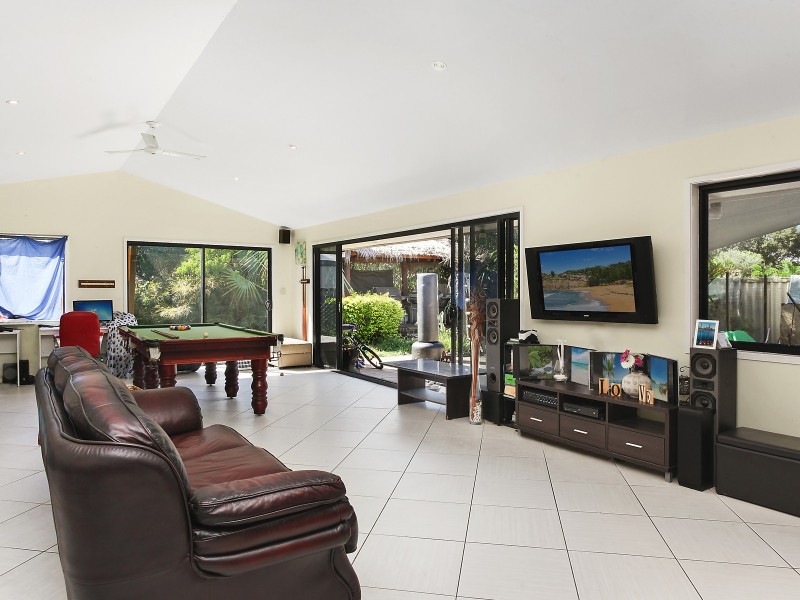 10 Splice Street, Mermaid Waters QLD 4218