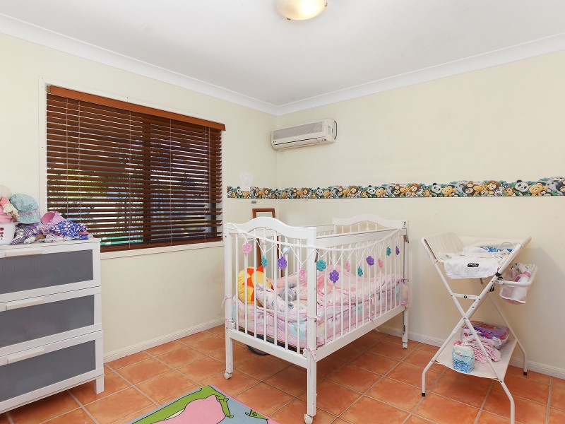 10 Splice Street, Mermaid Waters QLD 4218