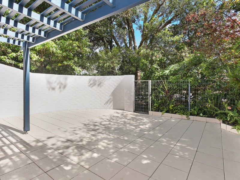 5/9 Freyburg Street, Bundall QLD 4217
