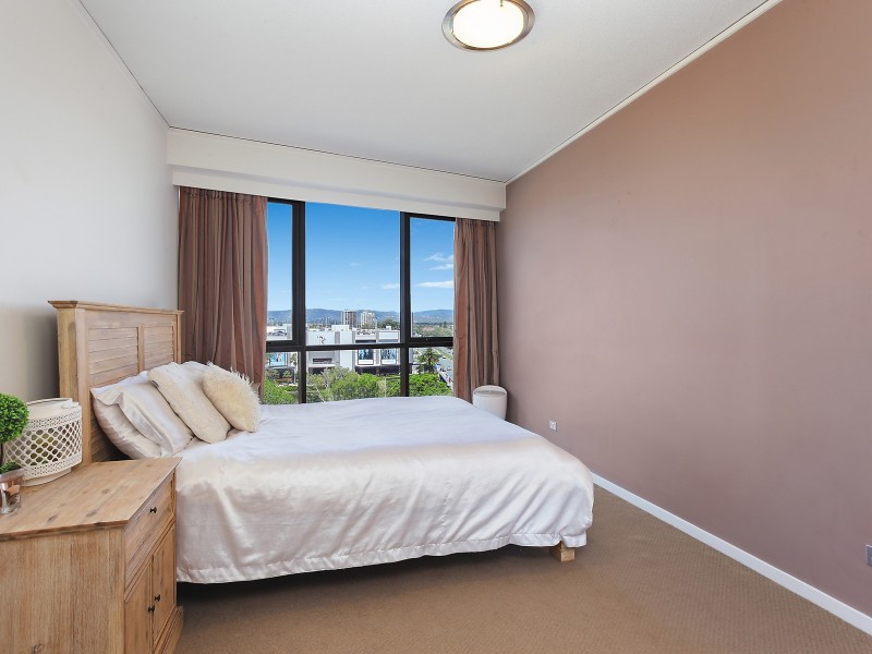 810/22 Surf Parade, Broadbeach QLD 4218