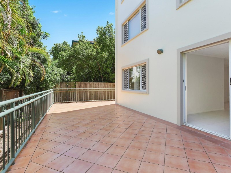 6/7 Johnston Street, Southport QLD 4215