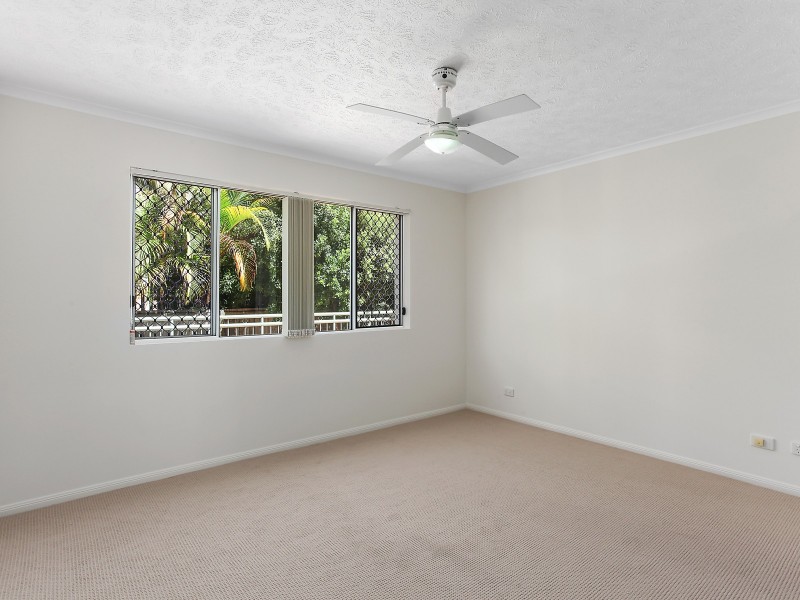 6/7 Johnston Street, Southport QLD 4215