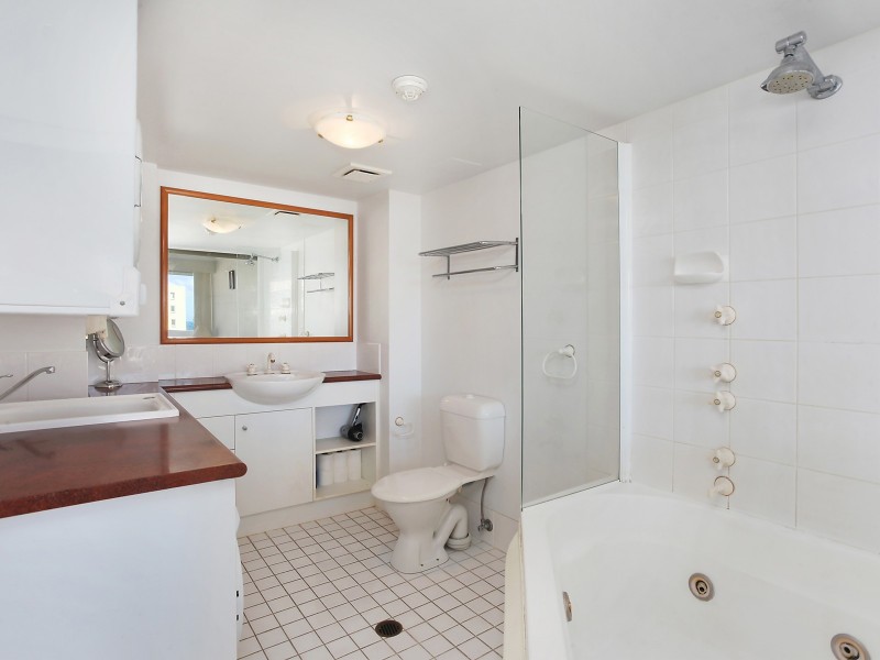 72/210 Surf Parade, Surfers Paradise QLD 4217