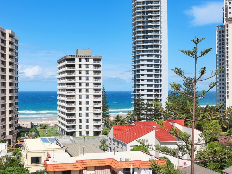 72/210 Surf Parade, Surfers Paradise QLD 4217
