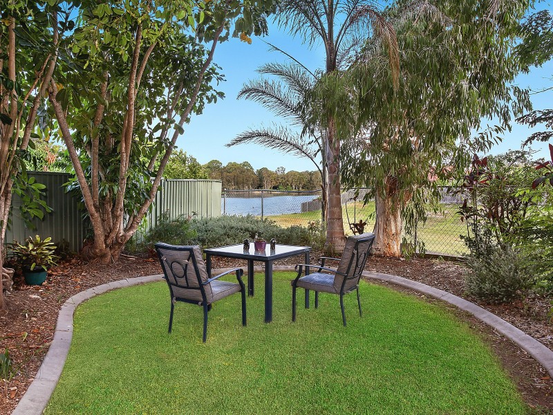 52 Collins Crescent, Benowa QLD 4217