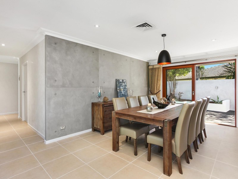 3 Emu Court, Sorrento QLD 4217