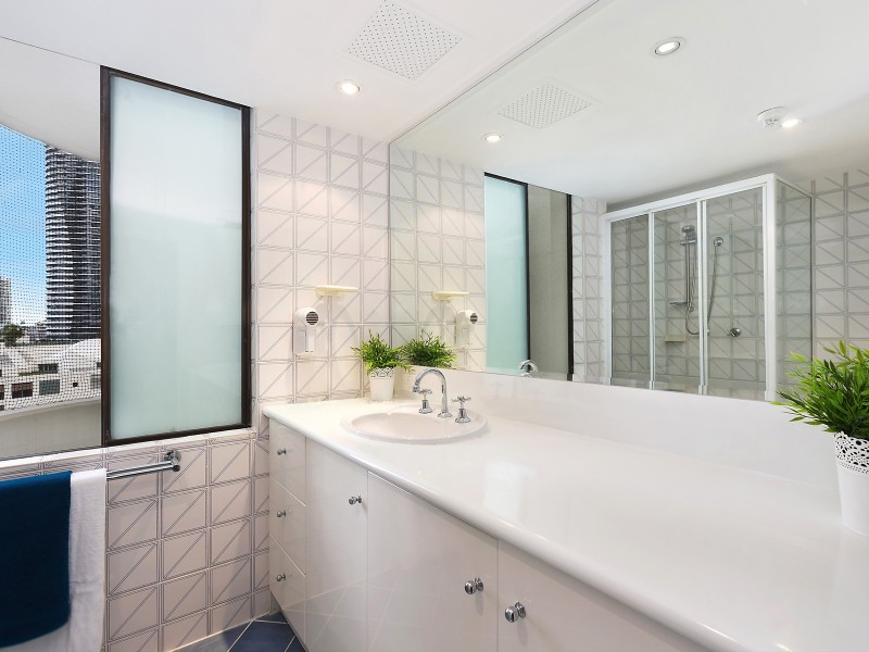 803/8 Albert Avenue, Broadbeach QLD 4218