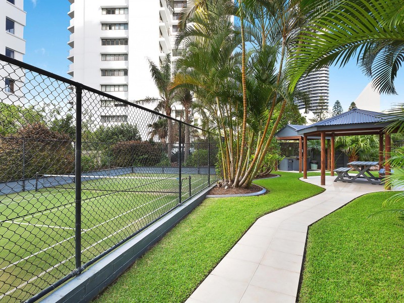 803/8 Albert Avenue, Broadbeach QLD 4218