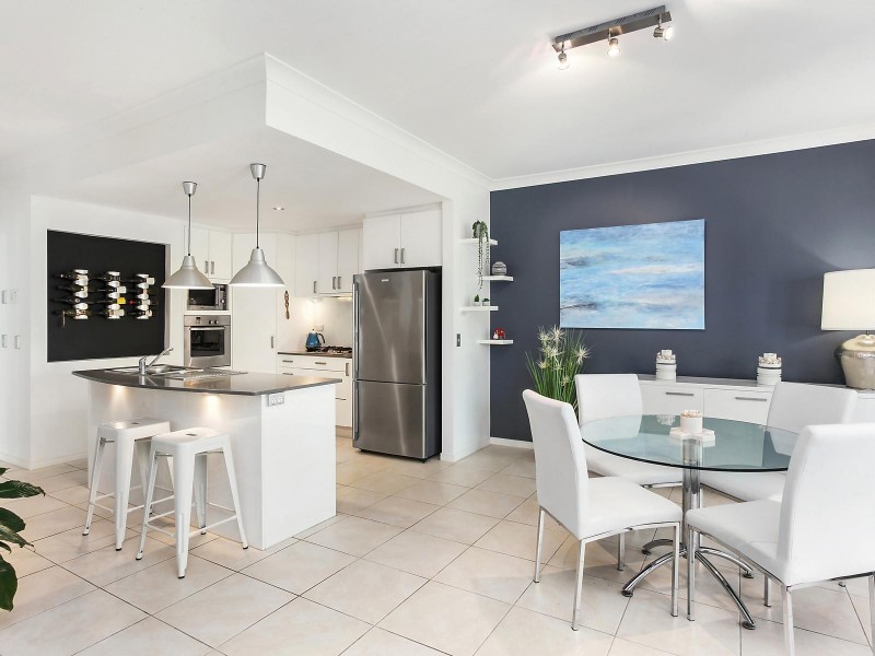 2084/1 The Vistas Drive, Carrara QLD 4211