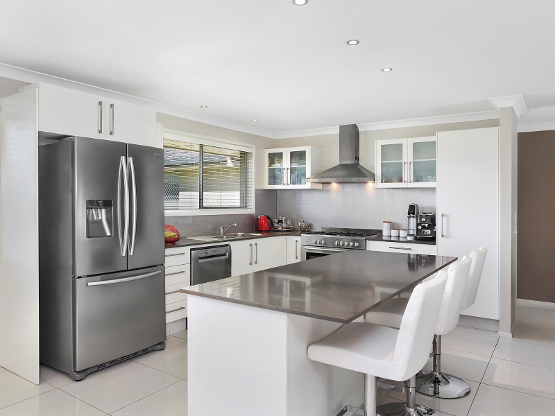 51 Rumrunner Street, Mermaid Waters QLD 4218