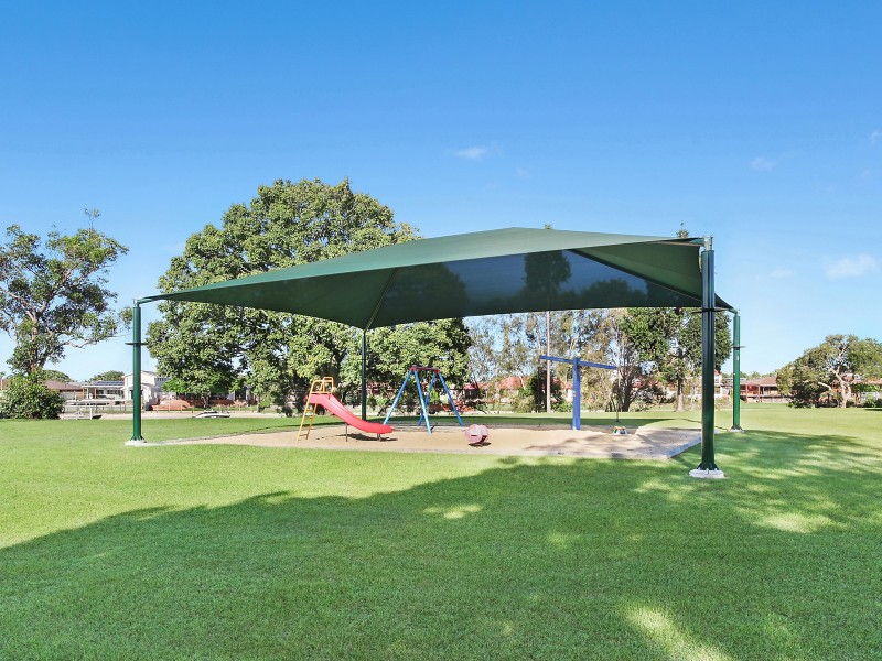 51 Rumrunner Street, Mermaid Waters QLD 4218