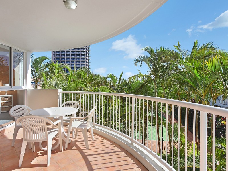 20/210 Surf Parade, Surfers Paradise QLD 4217