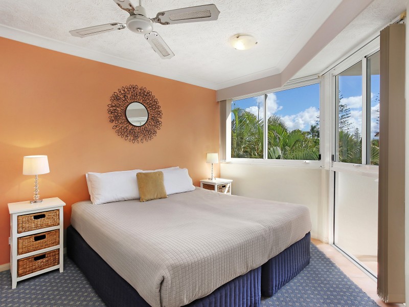 20/210 Surf Parade, Surfers Paradise QLD 4217