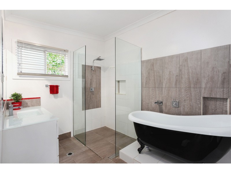 92 Johnston Street, Southport QLD 4215