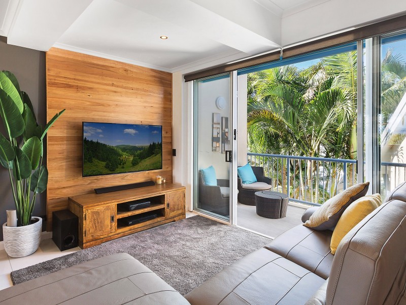 165/10 Alexandra Avenue, Mermaid Beach QLD 4218