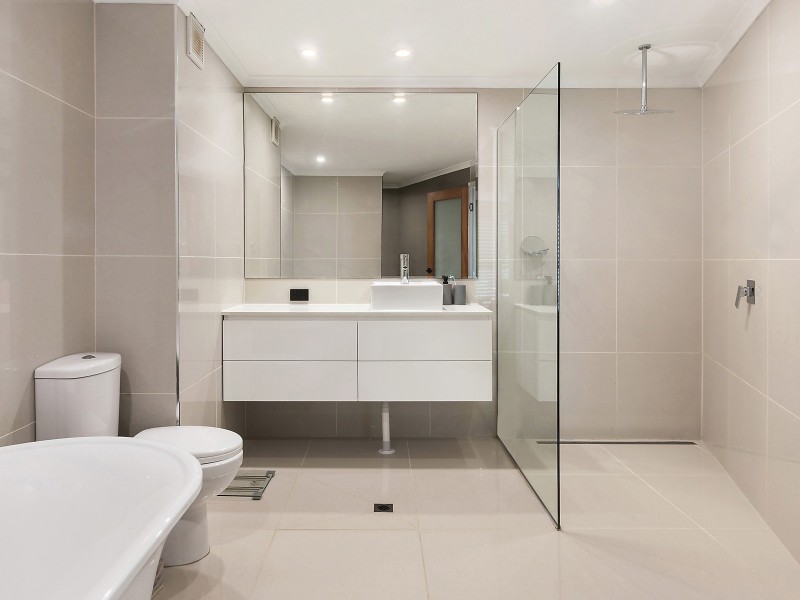 165/10 Alexandra Avenue, Mermaid Beach QLD 4218