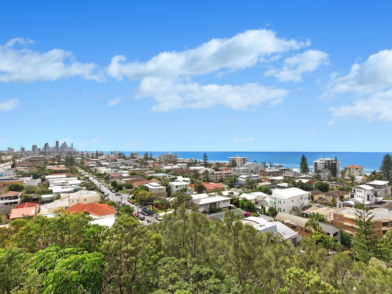 A38/1 Great Hall Drive, Miami QLD 4220