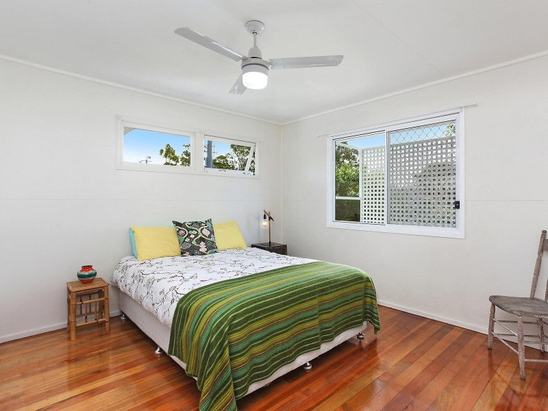 32 Grevillea Drive, Varsity Lakes QLD 4227
