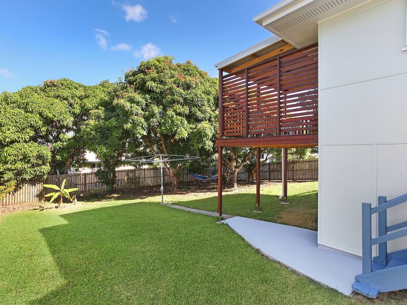 32 Grevillea Drive, Varsity Lakes QLD 4227