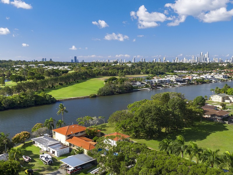 604 Nerang Broadbeach Road, Carrara QLD 4211