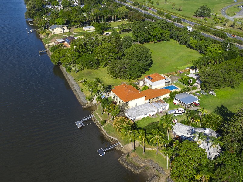 604 Nerang Broadbeach Road, Carrara QLD 4211