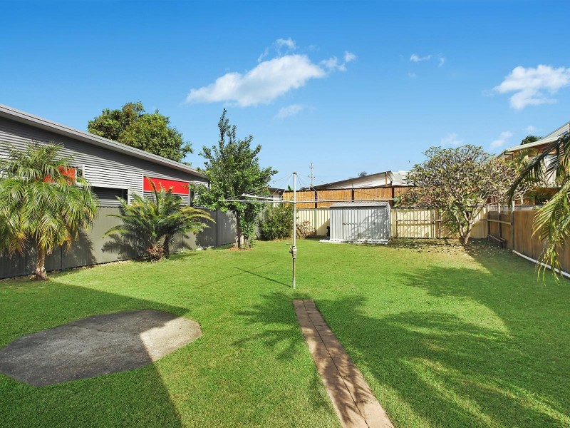 26 Nundah Avenue, Miami QLD 4220