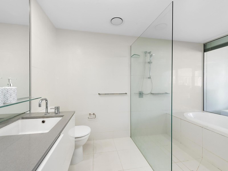 1274/9 Ferny Avenue, Surfers Paradise QLD 4217