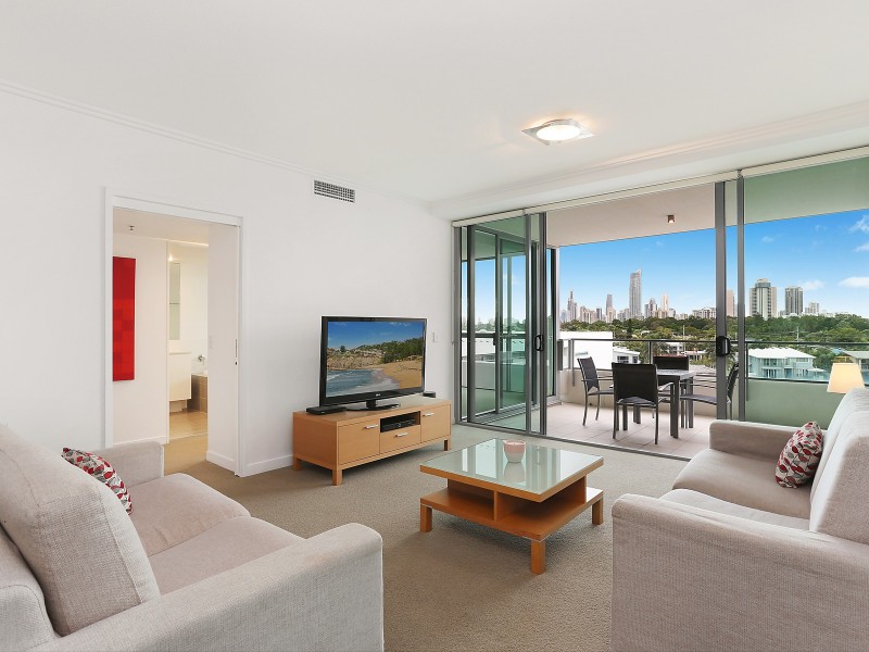 2402/33 T E Peters Drive, Broadbeach Waters QLD 4218