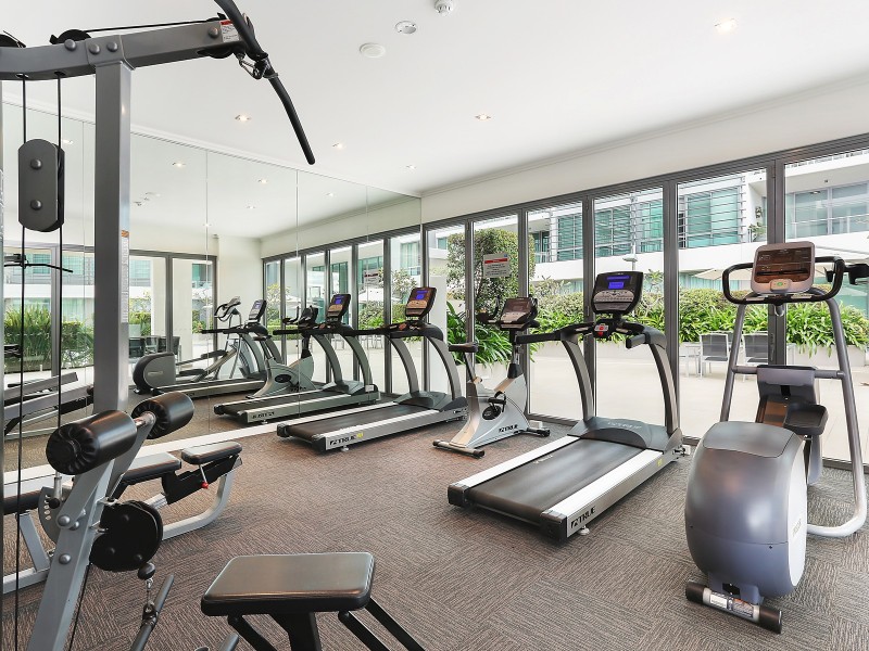 2402/33 T E Peters Drive, Broadbeach Waters QLD 4218