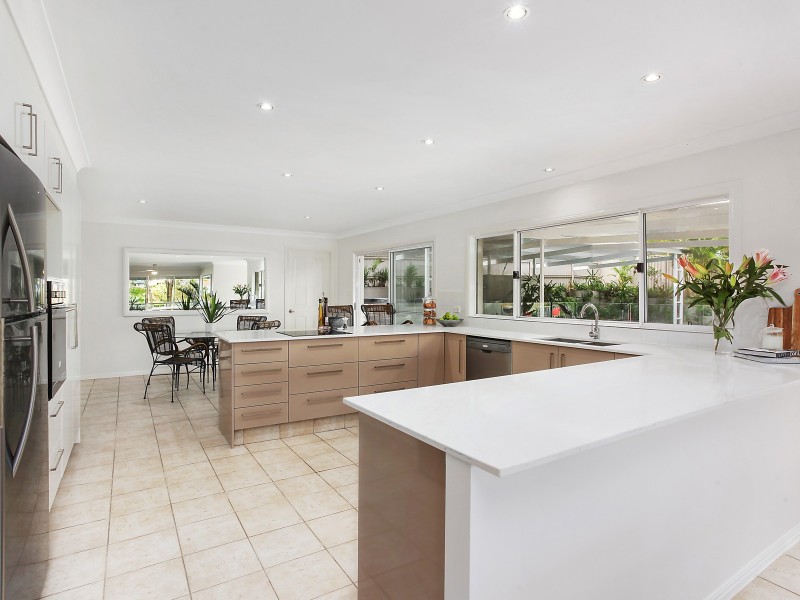 13 Grenaside Court, Robina QLD 4226