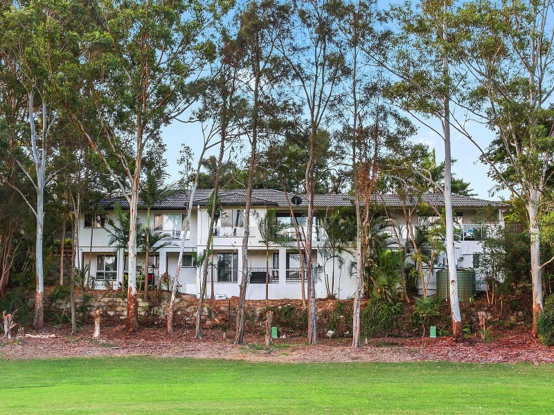 13 Grenaside Court, Robina QLD 4226