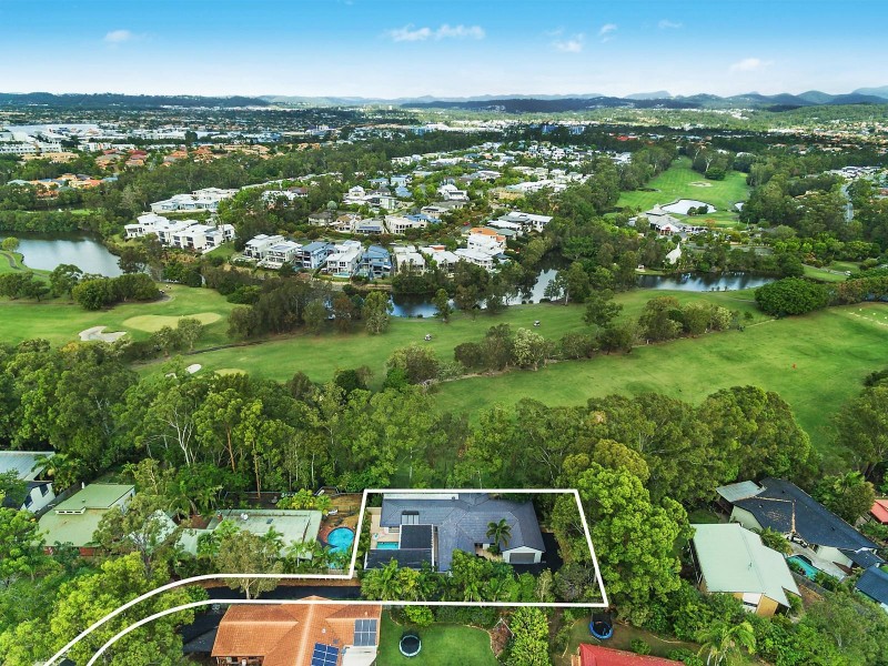 13 Grenaside Court, Robina QLD 4226