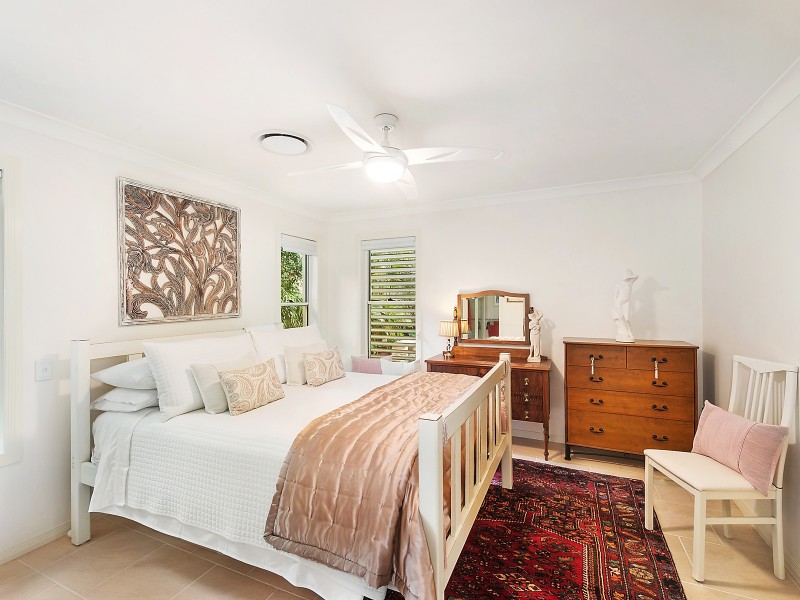 7 Abby Crescent, Ashmore QLD 4214