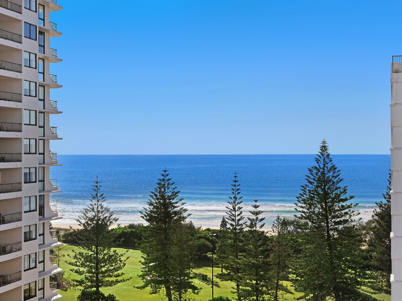 1103/8 Albert Avenue, Broadbeach QLD 4218