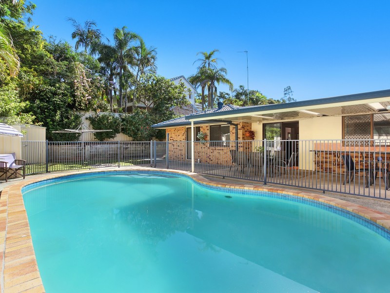 59 Open Drive, Arundel QLD 4214