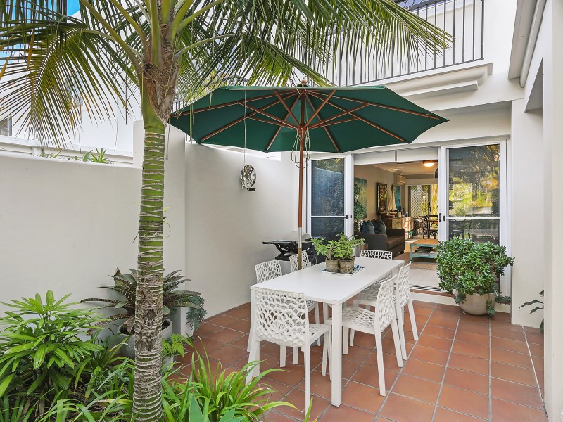 10/100 Cotlew Street East, Southport QLD 4215